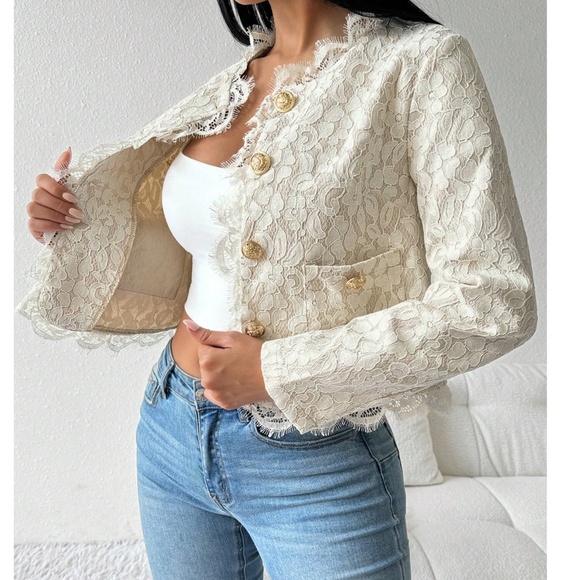 Classic Floral Eyelash Lace Button Frill Neck Lightweight Jacket - Picture 3 of 7
